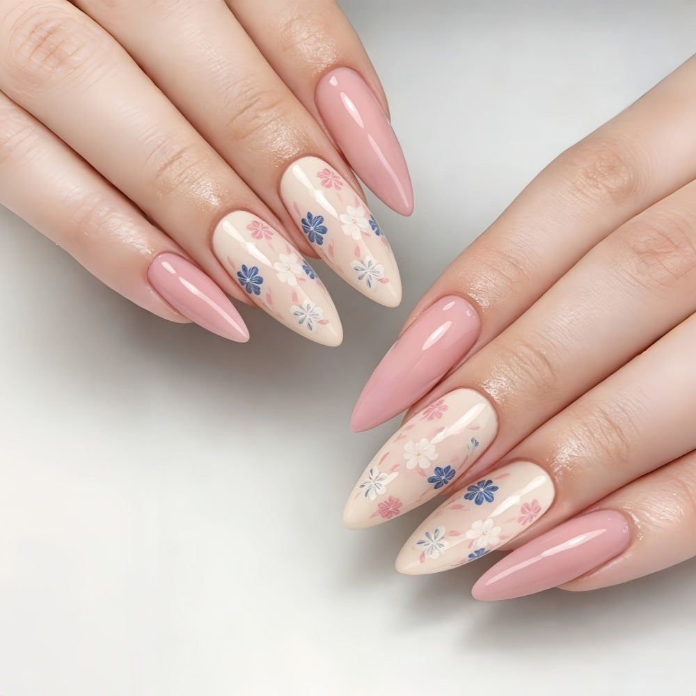 Stylish almond-shaped artificial nails with floral patterns Kalsten