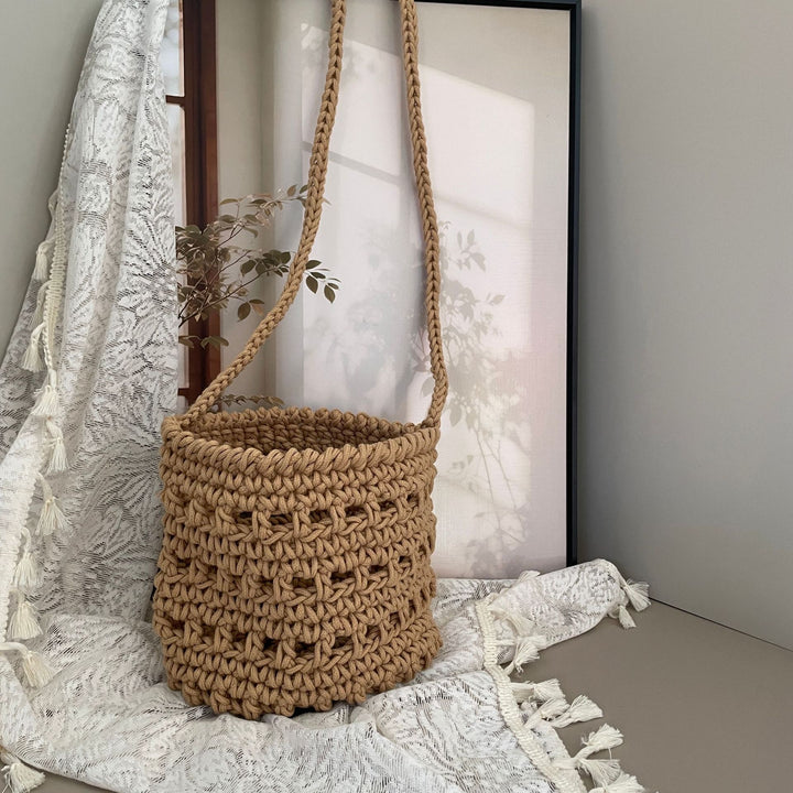 Macrame Handbag in Boho Style Kalsten