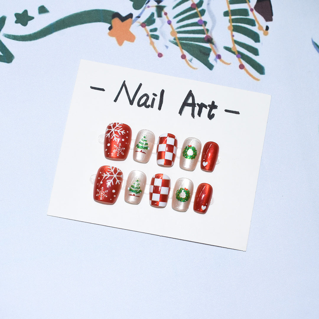 Holiday-Themed Press-On Nail Art Set Kalsten