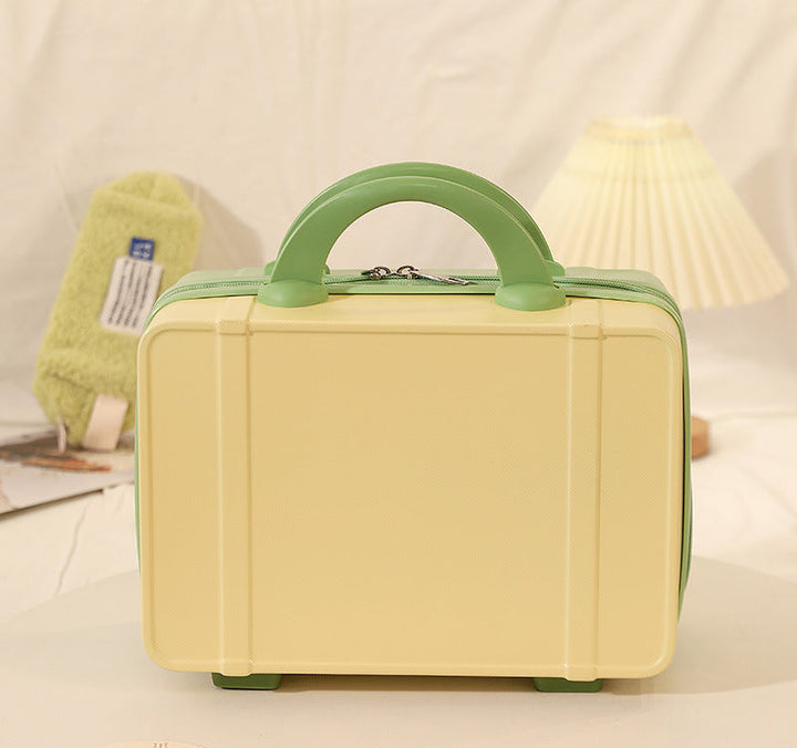 hard-shell travel cosmetic case with double-zip closure top handle and protective feet Kalsten