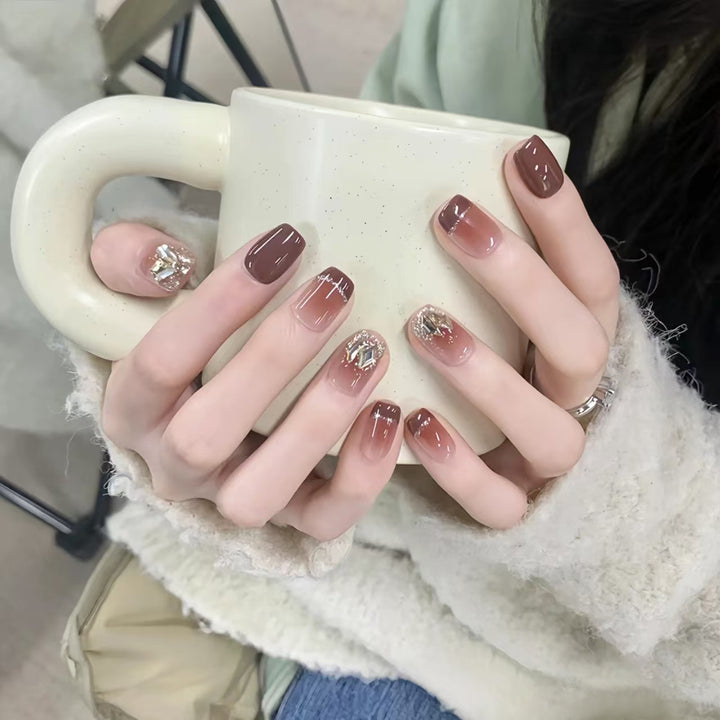 Premium Glamorous Press-On Nail Extensions Kalsten