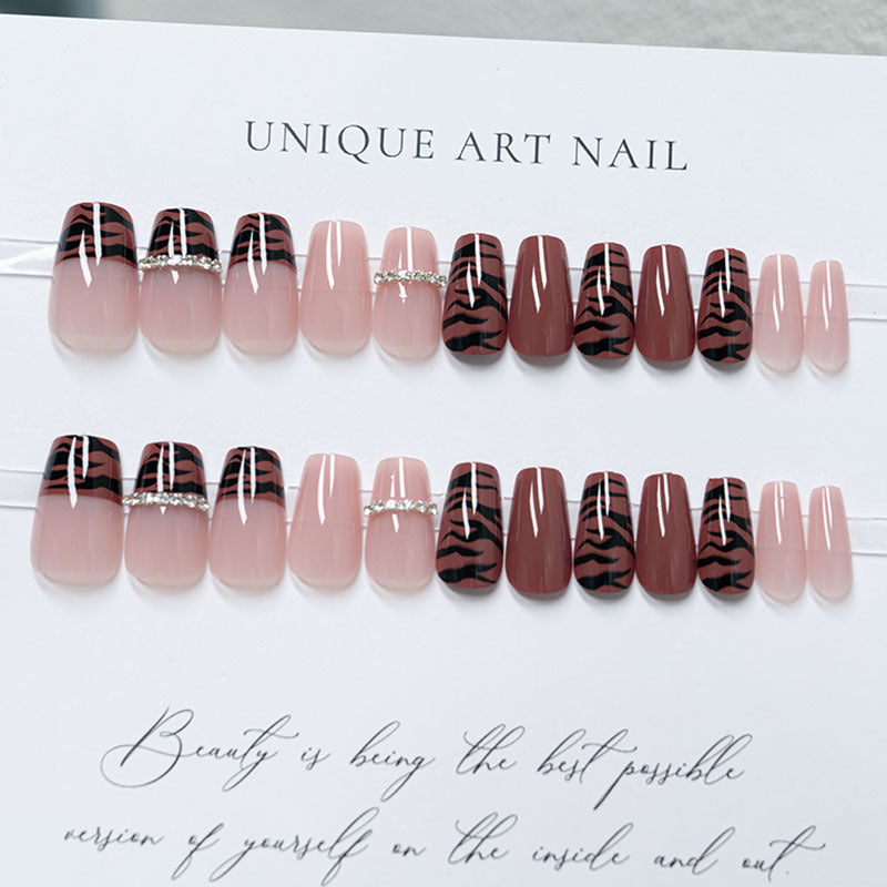 Stylish Animal Print Press-On Nails