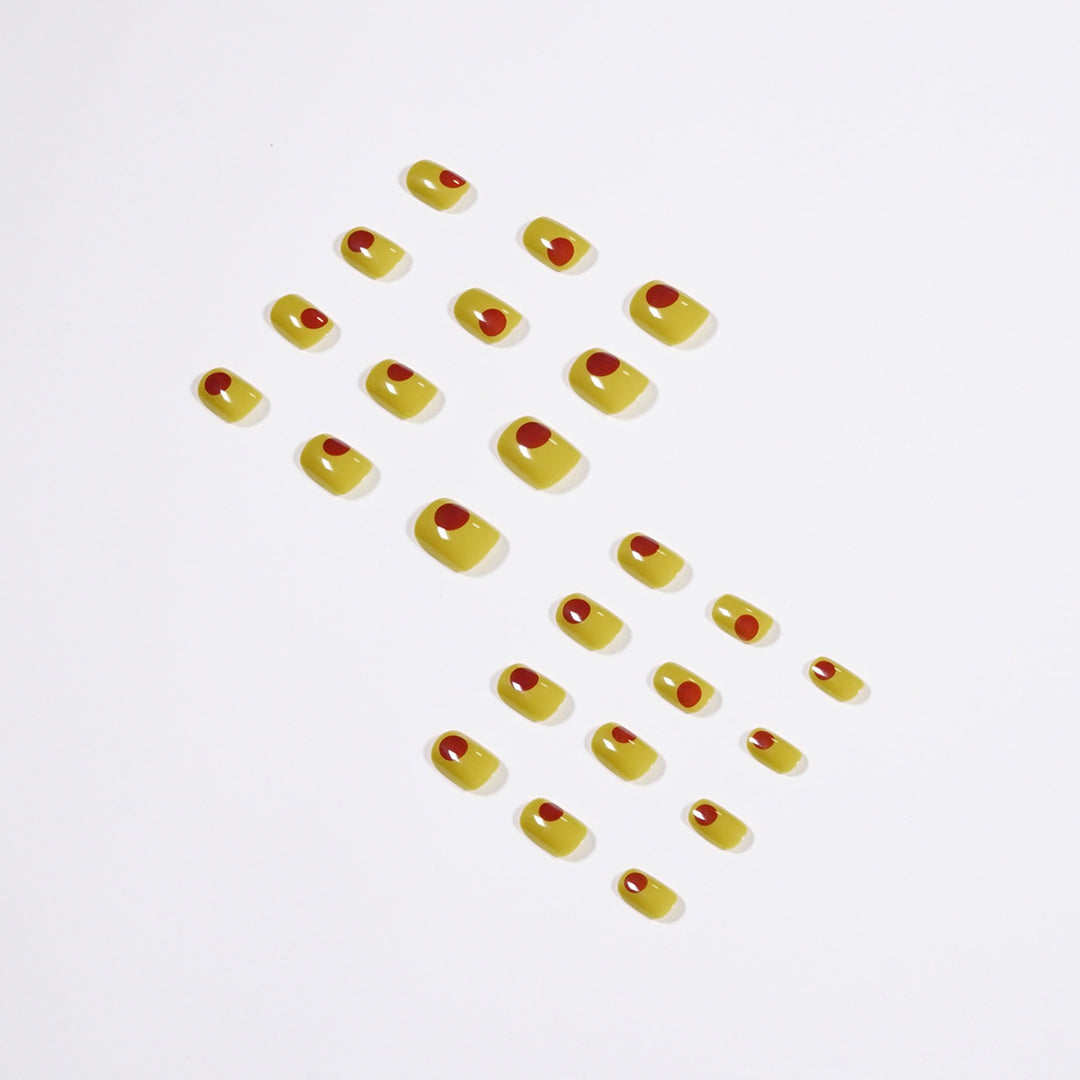 Artistic Nail Art in Modern Minimalism Kalsten