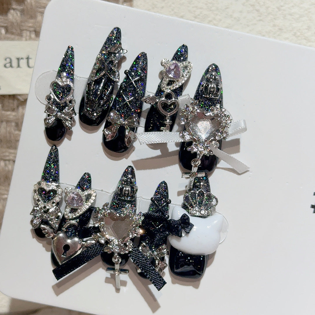 Glamorous Nail Art Extensions