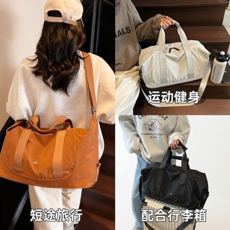 Spacious Multi-Pocket Travel Duffel Bag Kalsten