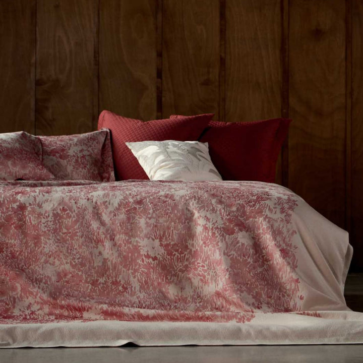 Bedding set made of cotton satin with floral jacquard bedspread and pillowcases