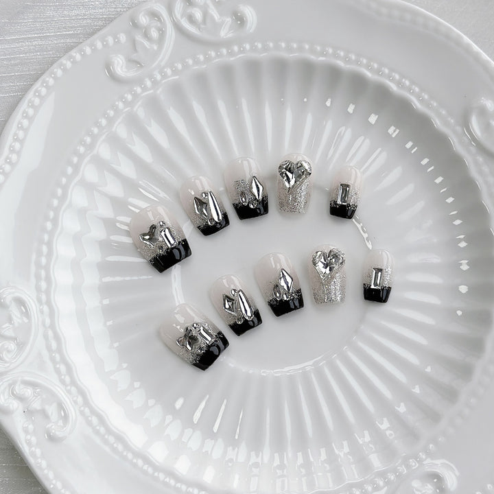 Butterfly-Embellished Press-On Nail Set