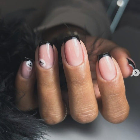 Artistic Ghost-Themed Press-On Nail Set Kalsten