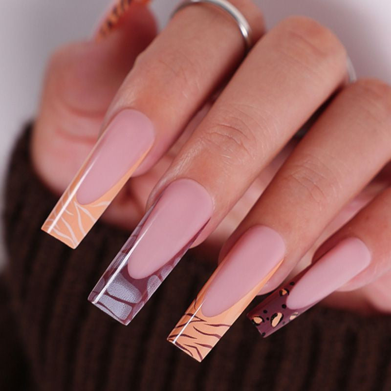Stylish Decorative Nail Art