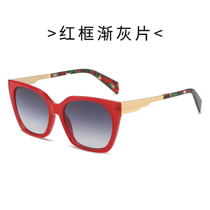 Women's oversized sunglasses with elegant transparent frame and golden accents Kalsten