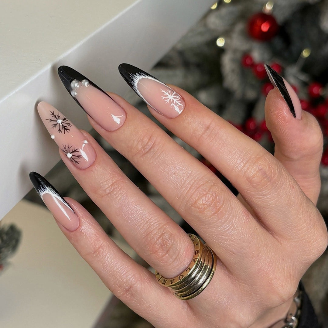 Artificial nail set with stylish black and white patterns Kalsten