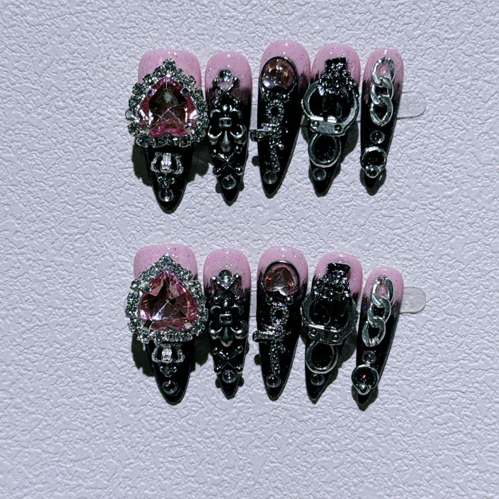 Glamorous Nail Art Extensions