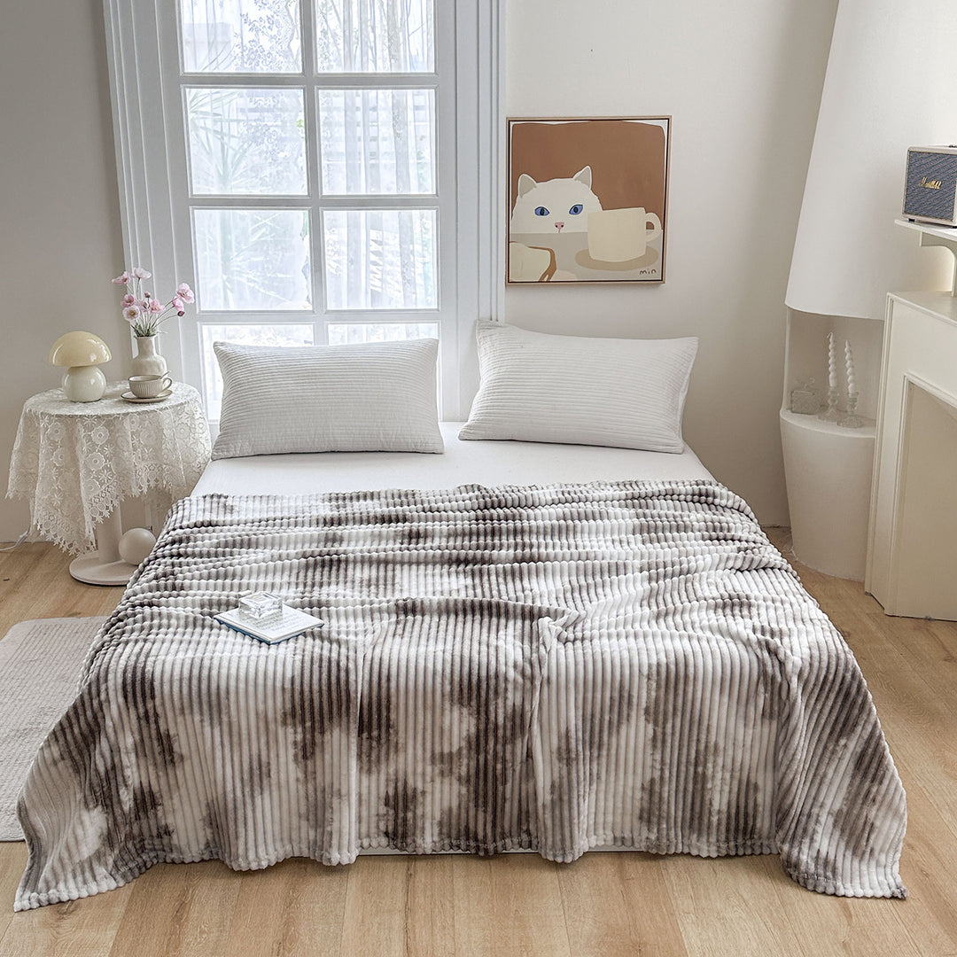 Ultra-Soft Rippled Plush Blanket