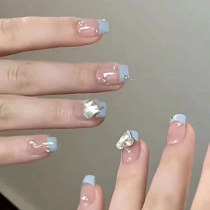 Heart-Shaped Decorative Press-On Nails