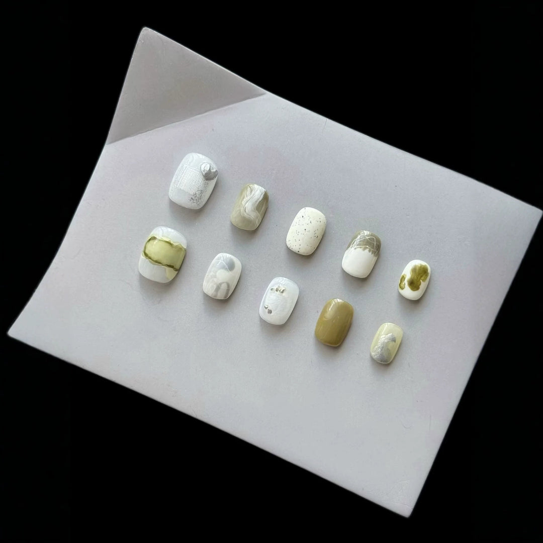 Artistic Marble Design Press-On Nail Set