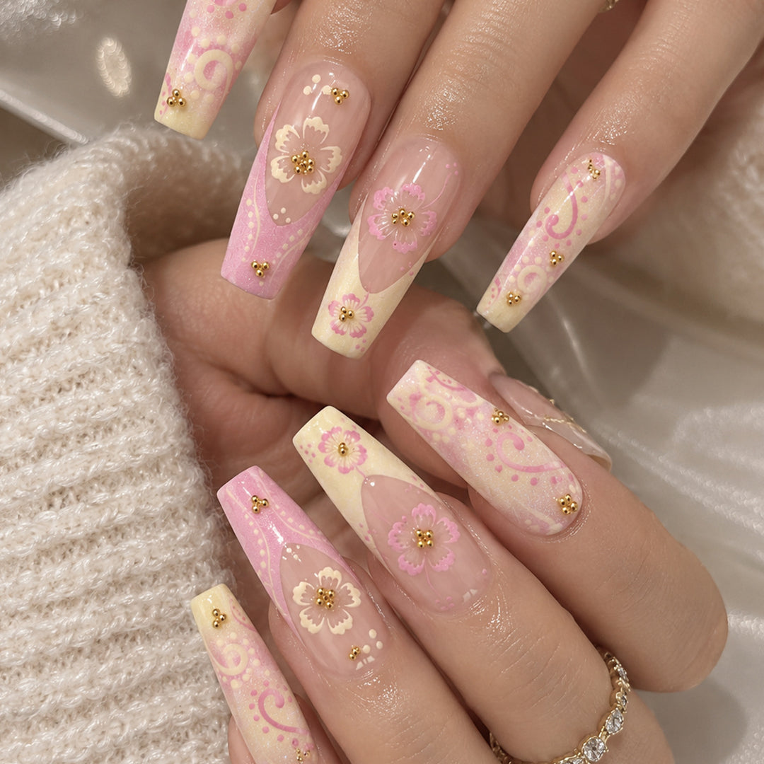 Floral Decorative Press-On Nail Design