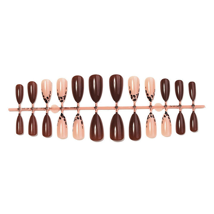 Artificial nail set with elegant designs Kalsten