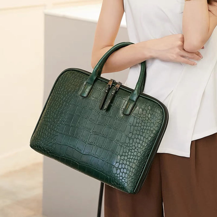 Elegant Handbag in Crocodile Look Kalsten