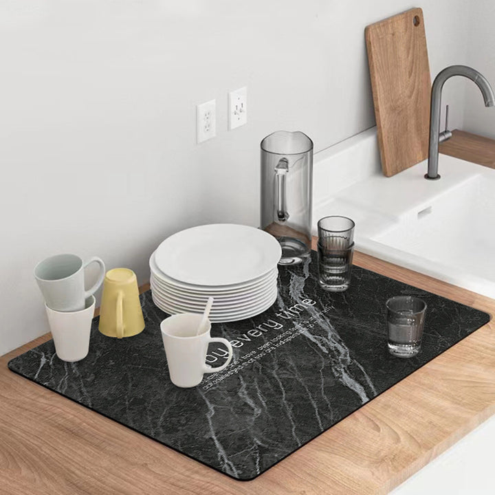 Marble-Inspired Table Mat Kalsten