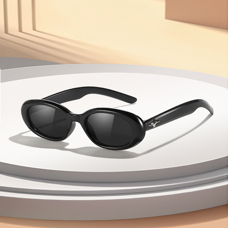 Retro-Inspired Oval Sunglasses Kalsten