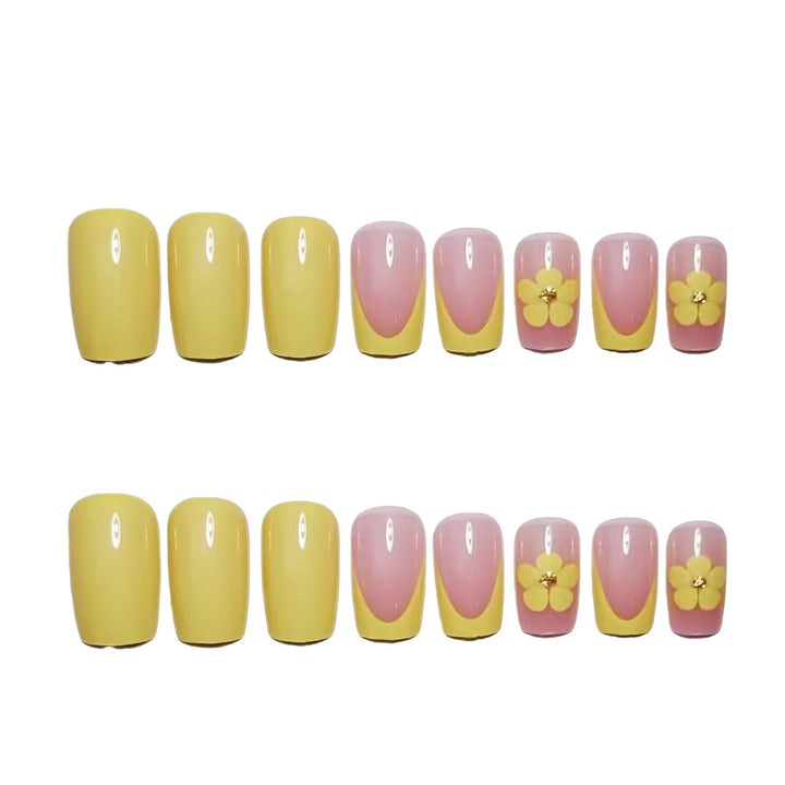 Artistic Floral Design Nail Set