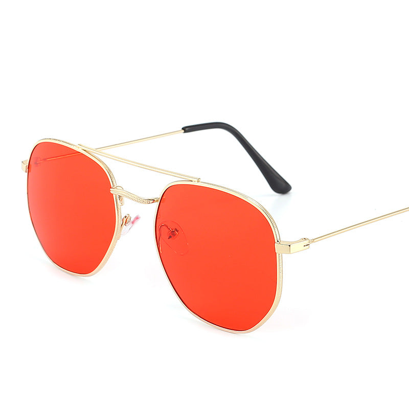 Ladies sunglasses with oval frame and protective gradient lens Kalsten