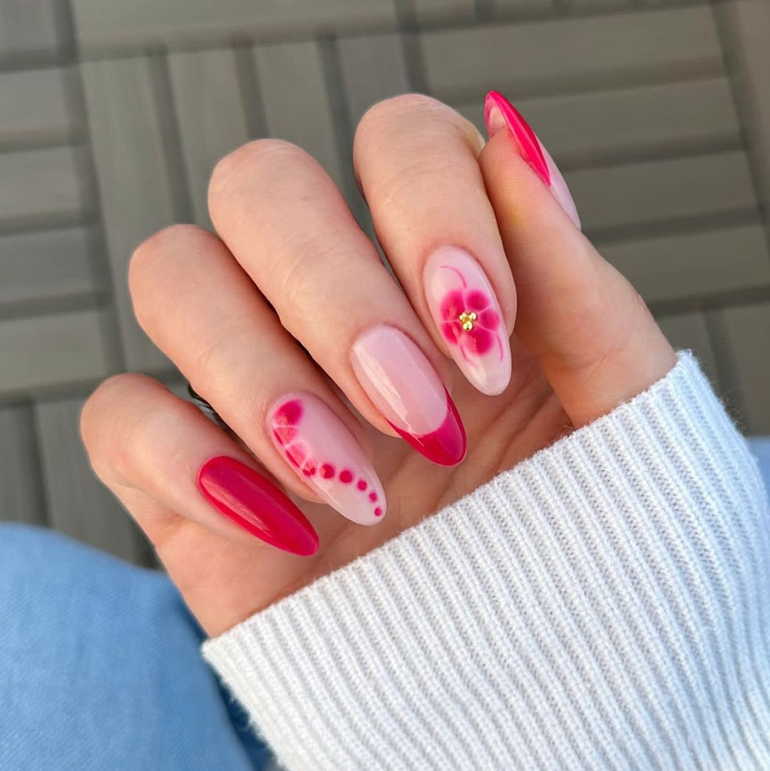 Artistic acrylic nails with floral design and trendy colors Kalsten
