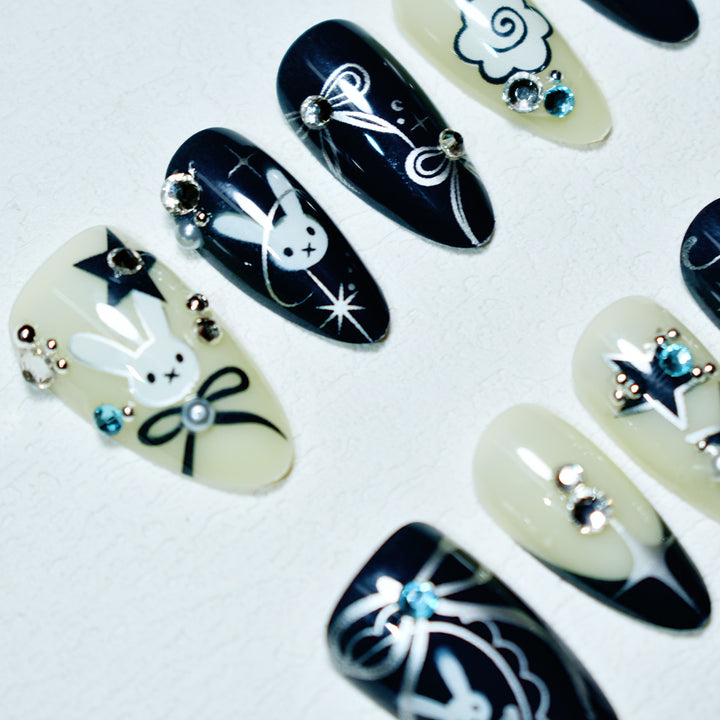 Artistic Themed Press-On Nails Kalsten