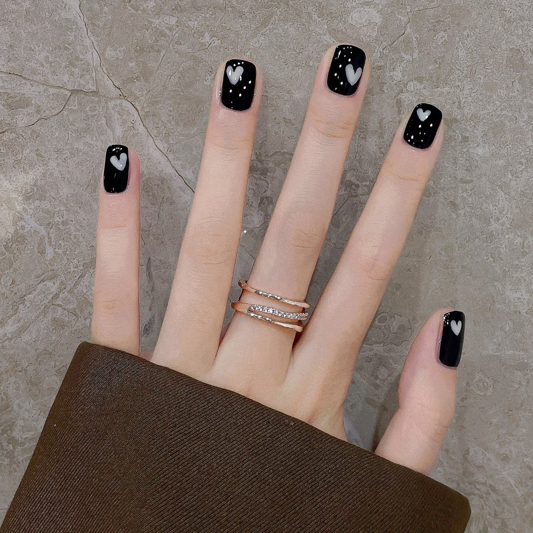Artistic Press-On Nail Art Set with Heart Patterns