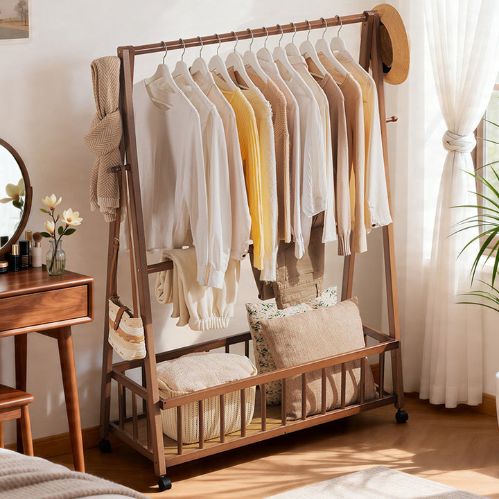 Designer laundry rack with foldable frame and practical shelf Kalsten