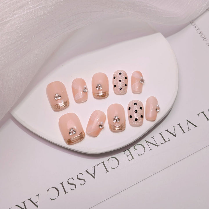 Elegant French Tip Press-On Nails Kalsten