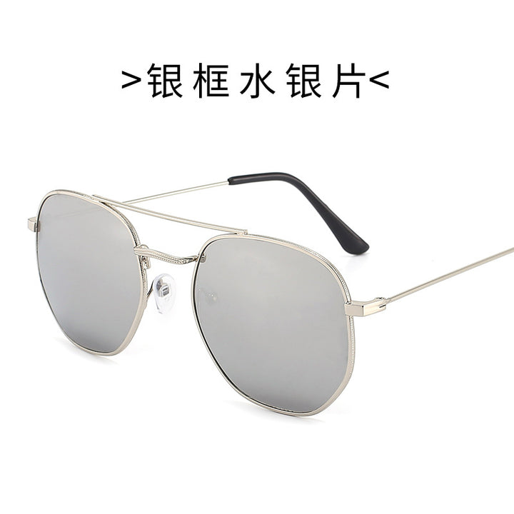 Ladies sunglasses with oval frame and protective gradient lens Kalsten