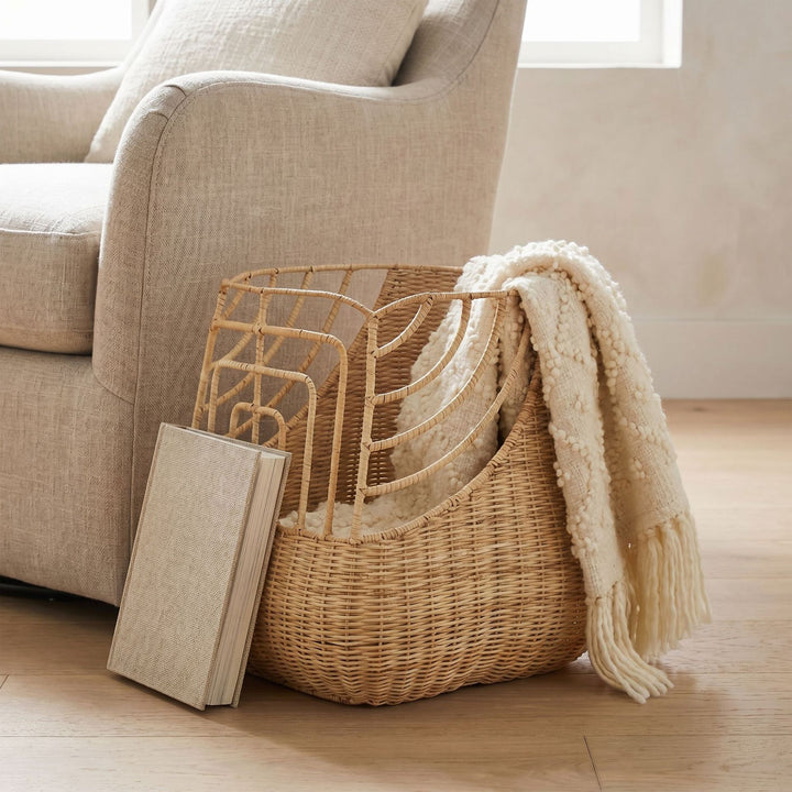 Handcrafted storage basket with curved design Kalsten