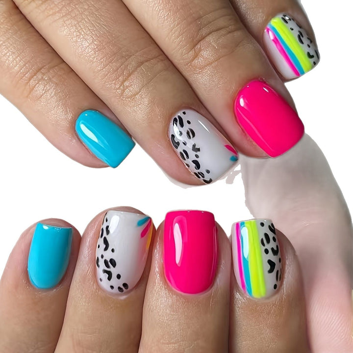 Elegant Glitter French Tip Nail Art Kalsten