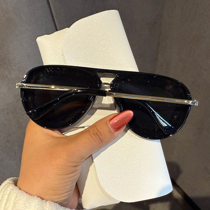 Women's extravagant heart-shaped sunglasses with sparkling rhinestone frame Kalsten