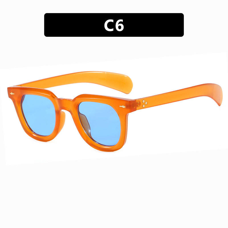 Women's stylish sunglasses in trendy design with elegant frame Kalsten