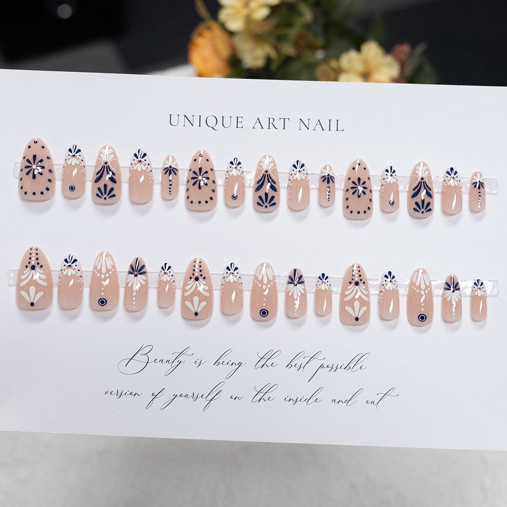 Artistic Floral-Embellished Press-On Nails  1791110737
