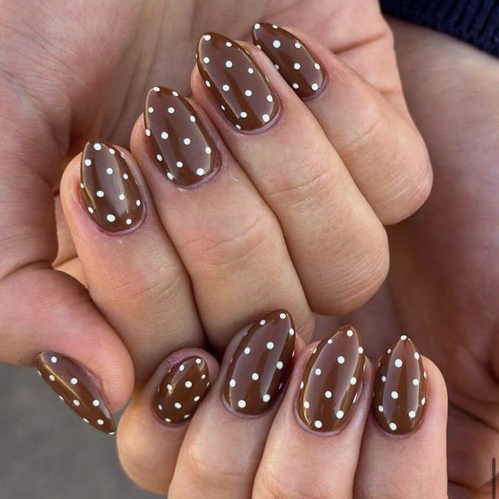 Artful Nail Art with Dots Kalsten