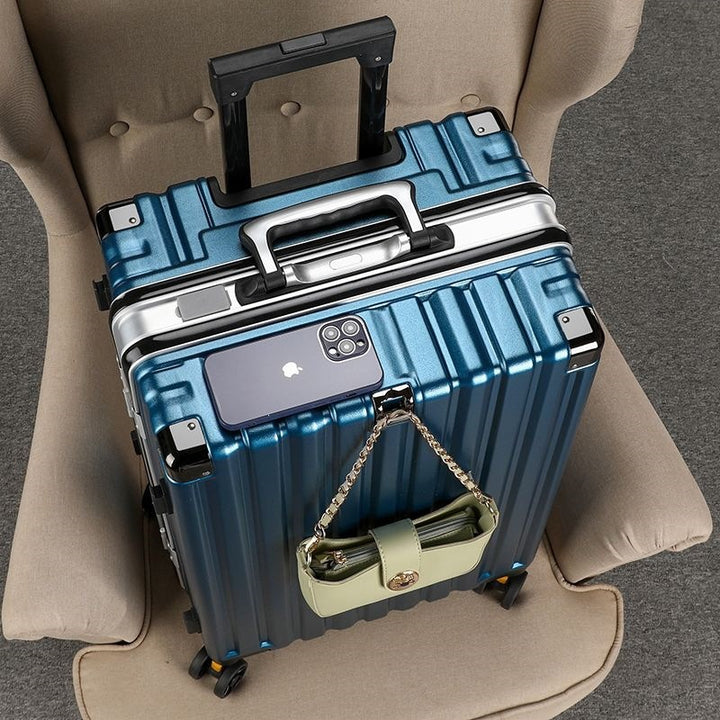 Hard-shell suitcase with double safety lock and sturdy rolling system Kalsten