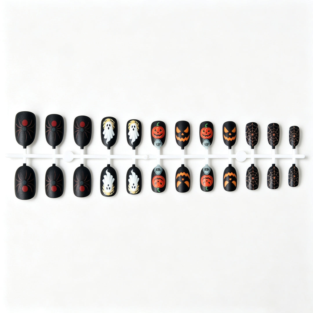 Spooky Halloween-Themed Nail Art Kit