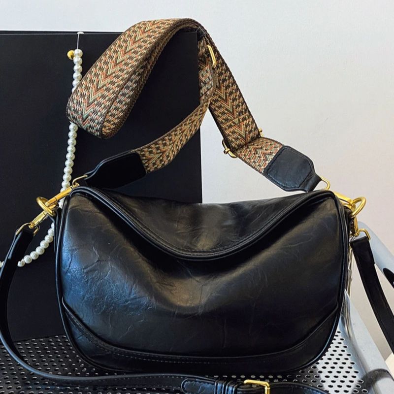 Sleek Everyday Shoulder Bag Kalsten