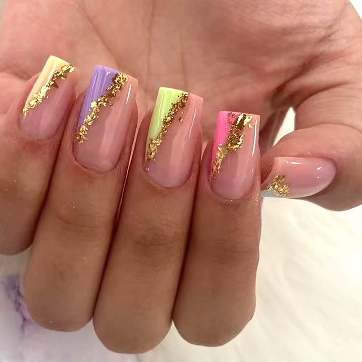 Artistic Gold-Accent Press-On Nails Kalsten