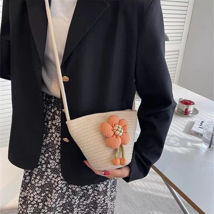Flower-embellished shoulder bag Kalsten