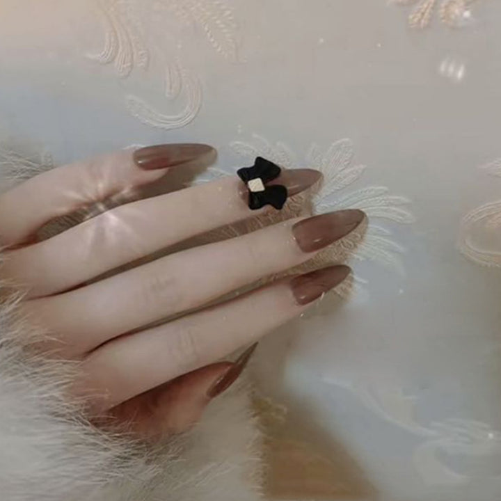 Elegant Adjustable Press-On Nail Design
