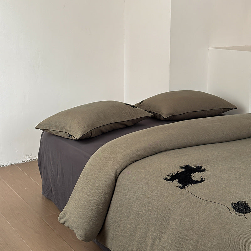 Bed cover set linen look with embroidered dog motif and concealed zipper