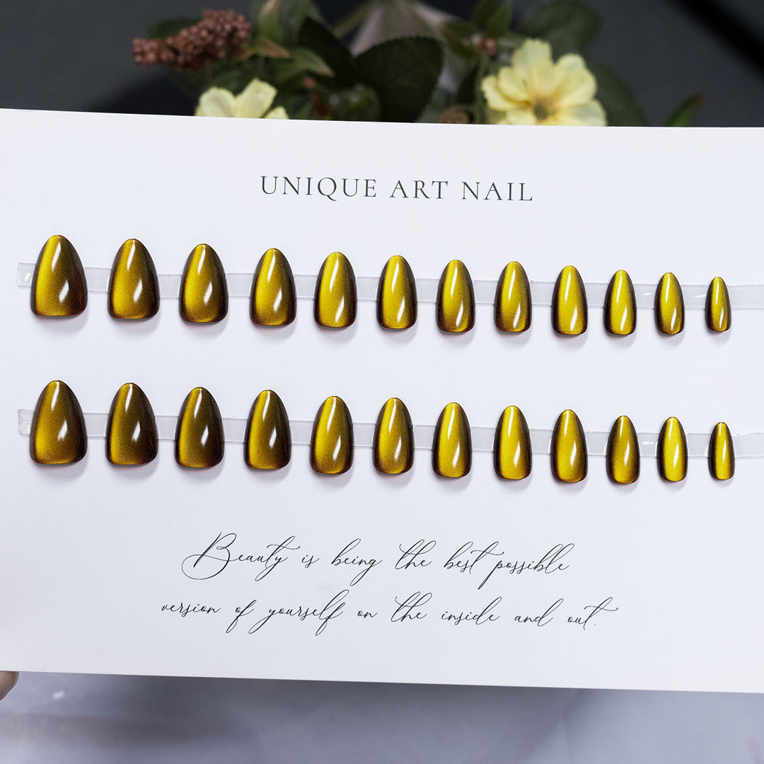 Glossy Press-On Nail Art Set