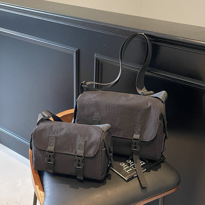 Modular shoulder bag with unique fastening system Kalsten
