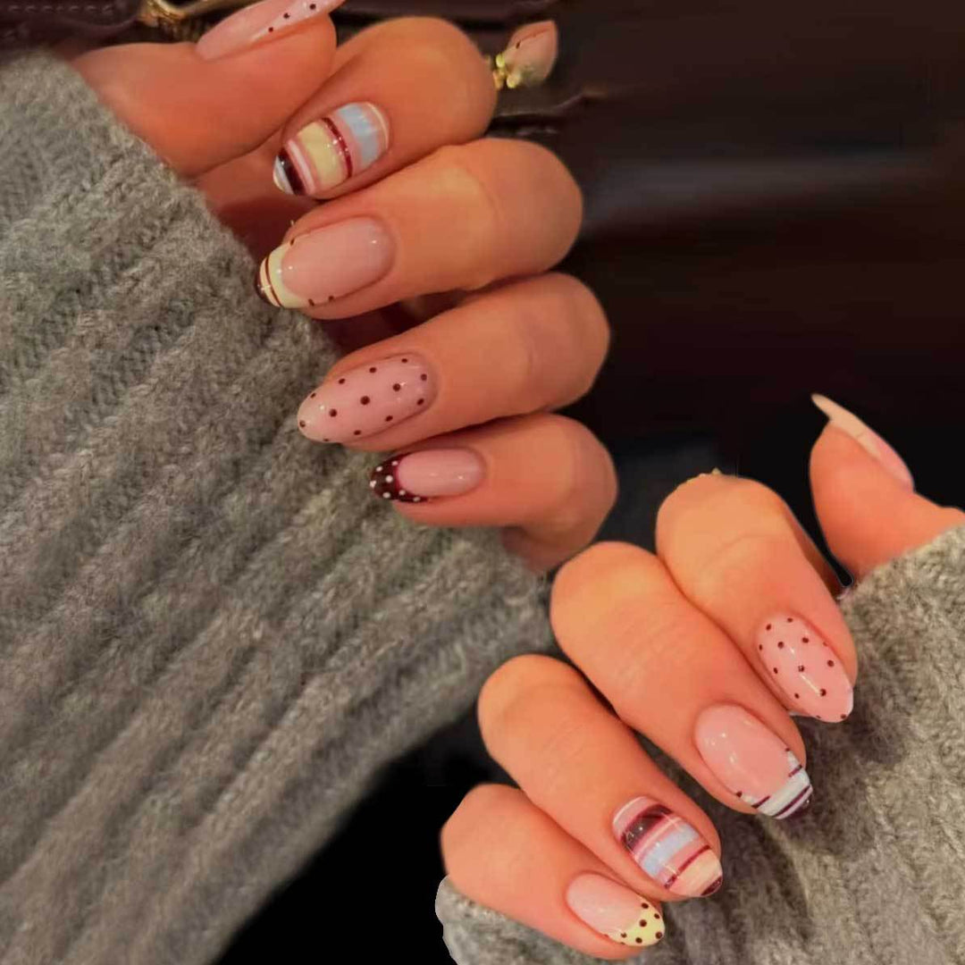 Elegant Artistic Nail Art Set