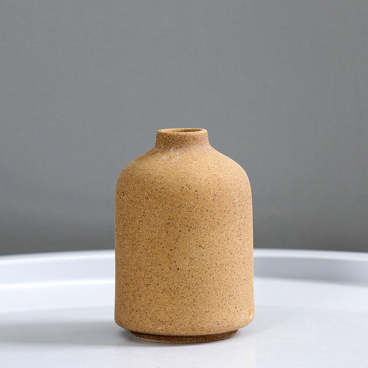 Minimalist Textured Ceramic Vase Kalsten