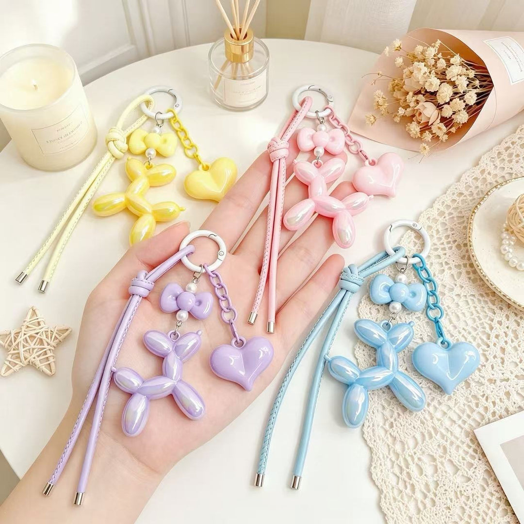 Playful keychain with heart and balloon dog Kalsten